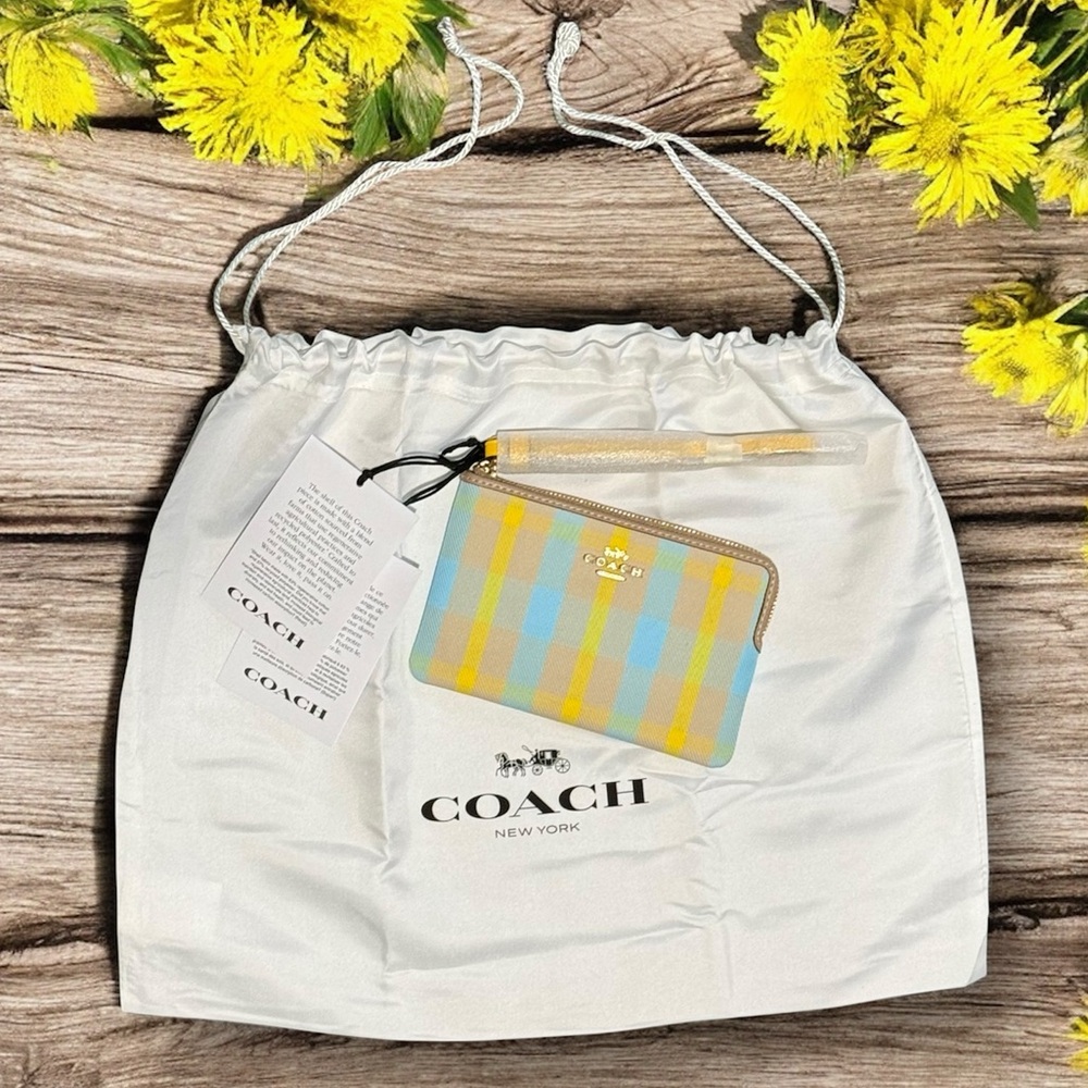 Coach 💛 Corner Zip Plaid Print Wristlet Wallet with Large Dust Bag